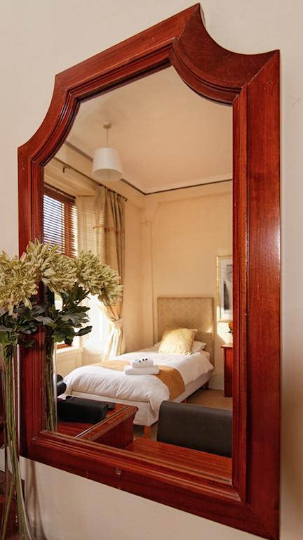 Hotel The Glenfarg Chambre photo